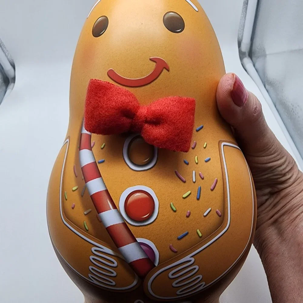 Gingerbread Man Tin Christmas NWOT